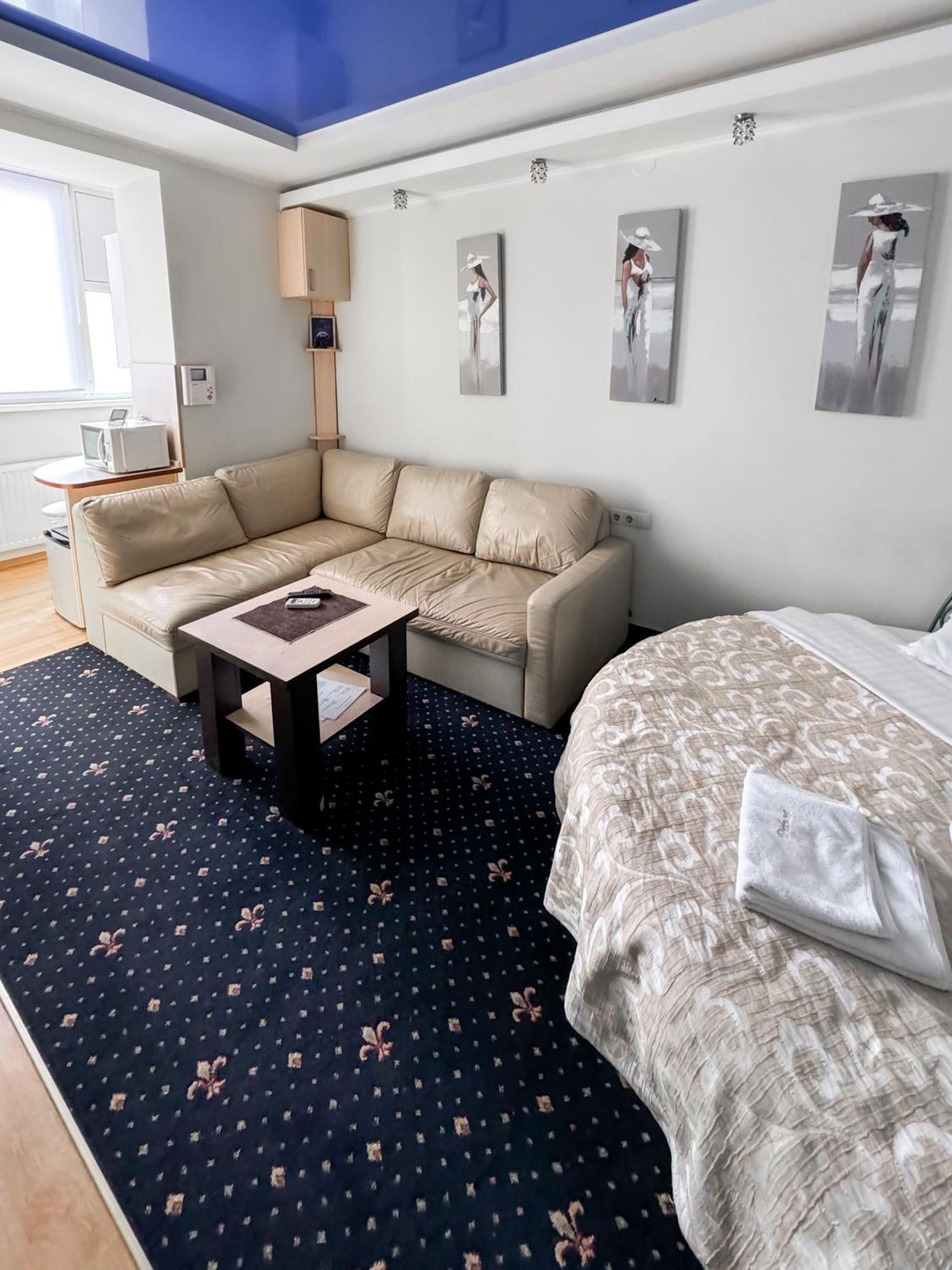 Apartments Deluxe Ιβανό-Φρανκίβσκ Εξωτερικό φωτογραφία