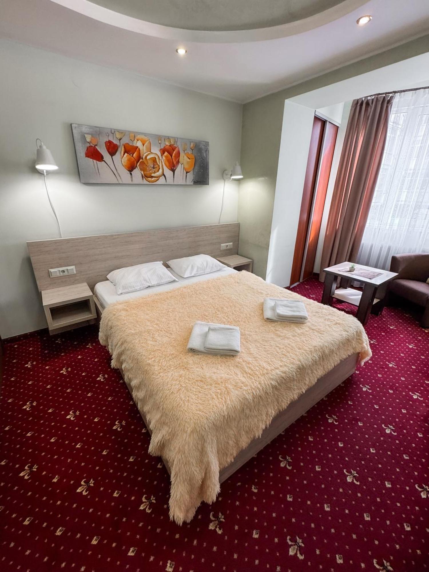 Apartments Deluxe Ιβανό-Φρανκίβσκ Εξωτερικό φωτογραφία