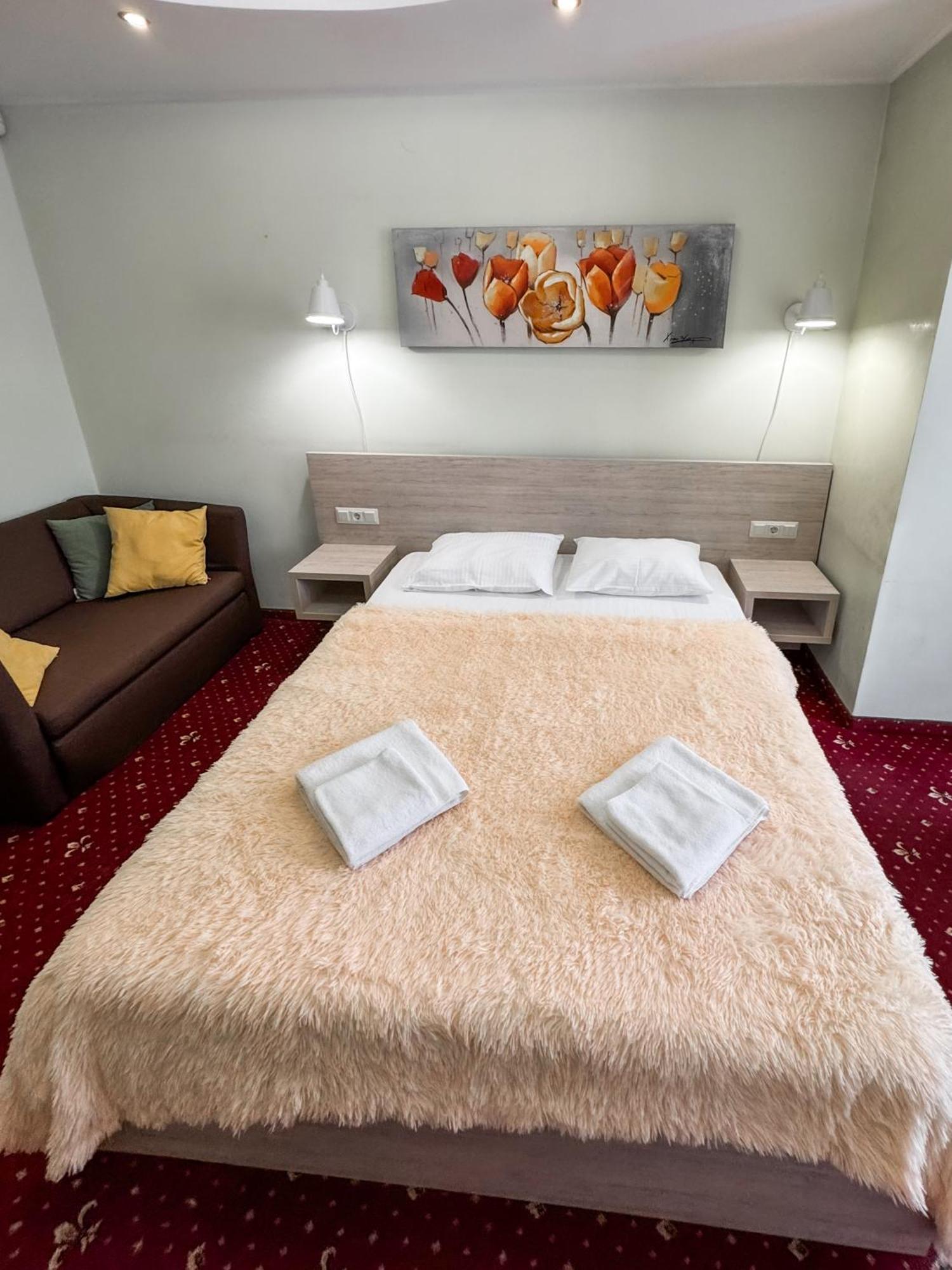 Apartments Deluxe Ιβανό-Φρανκίβσκ Εξωτερικό φωτογραφία