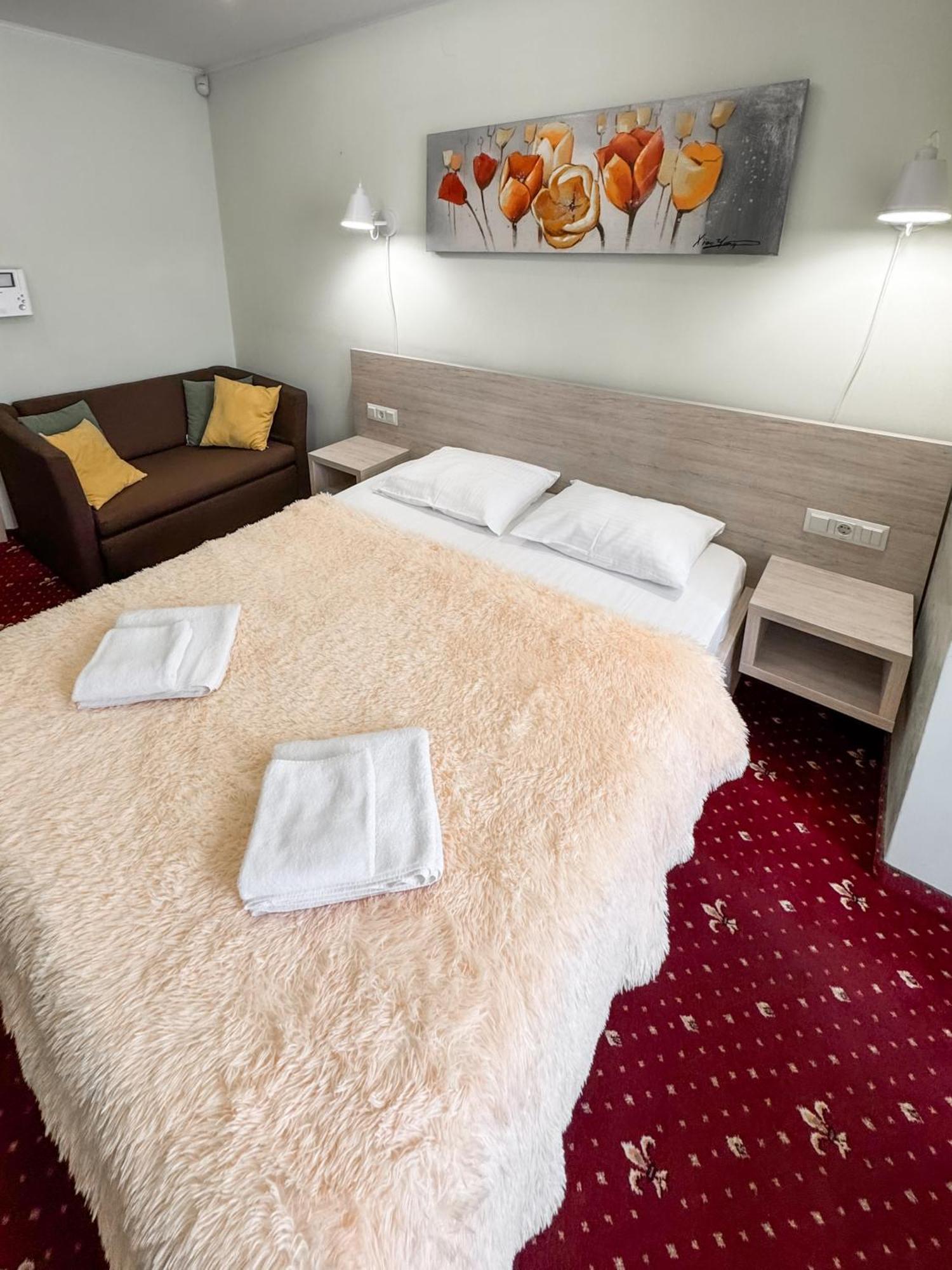 Apartments Deluxe Ιβανό-Φρανκίβσκ Εξωτερικό φωτογραφία