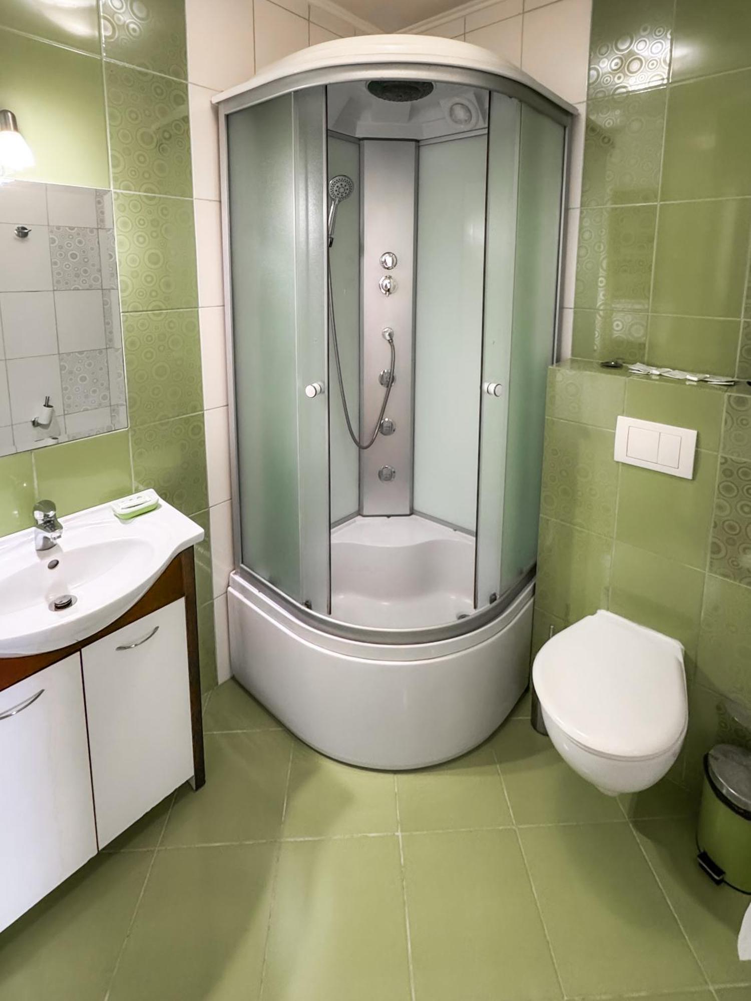 Apartments Deluxe Ιβανό-Φρανκίβσκ Εξωτερικό φωτογραφία