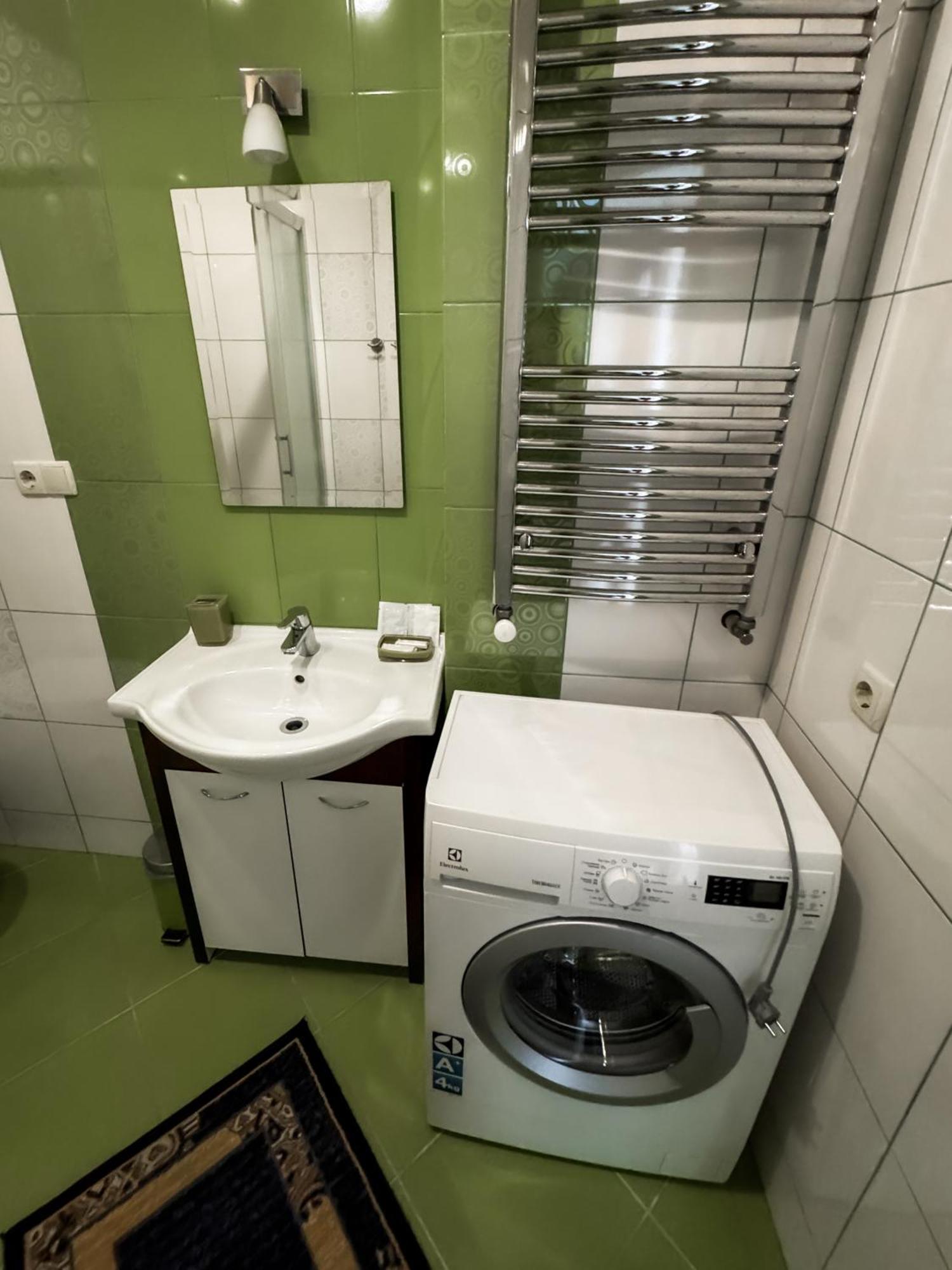 Apartments Deluxe Ιβανό-Φρανκίβσκ Εξωτερικό φωτογραφία