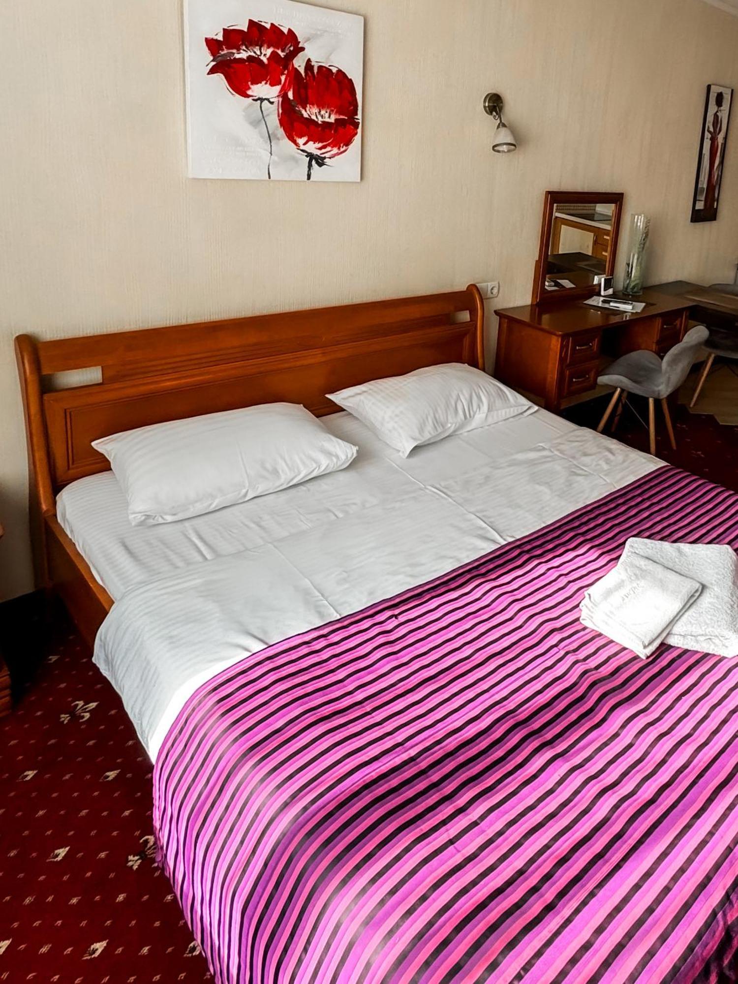 Apartments Deluxe Ιβανό-Φρανκίβσκ Εξωτερικό φωτογραφία